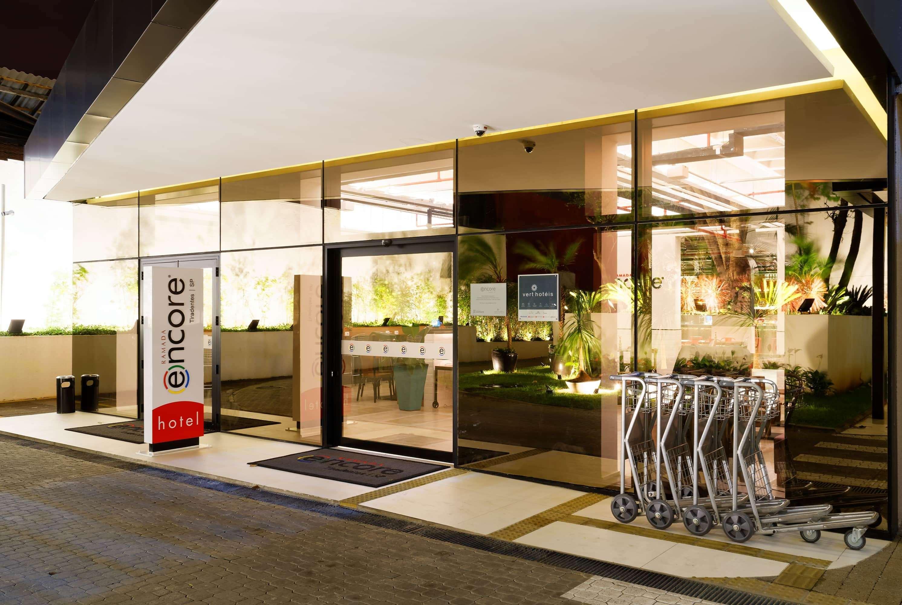 Ramada Encore Sao Paulo Tiradentes Centro Exterior photo